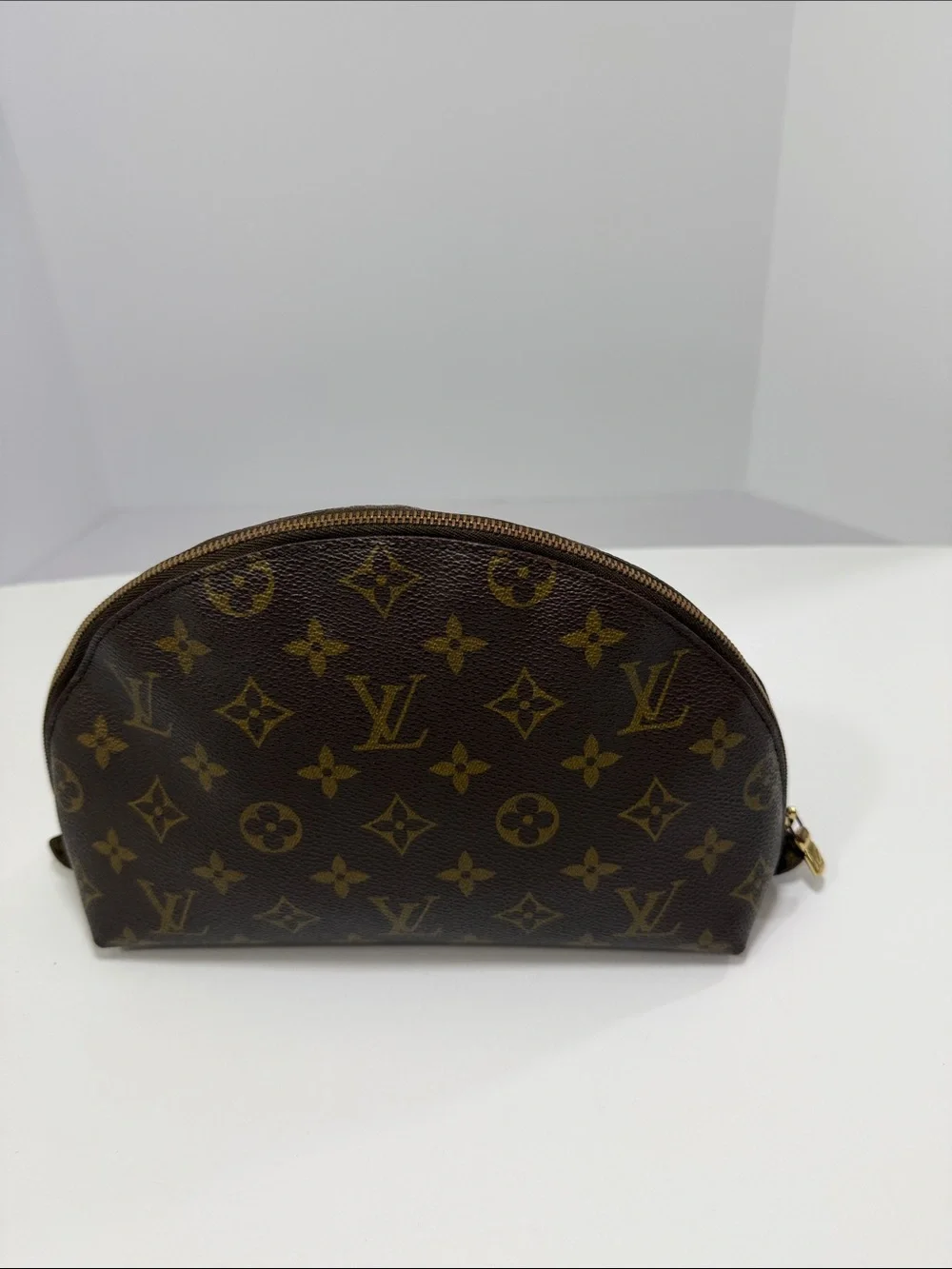 Louis Vuitton Monogram Trousse Demi Ronde Cosmetic Pouch M47520